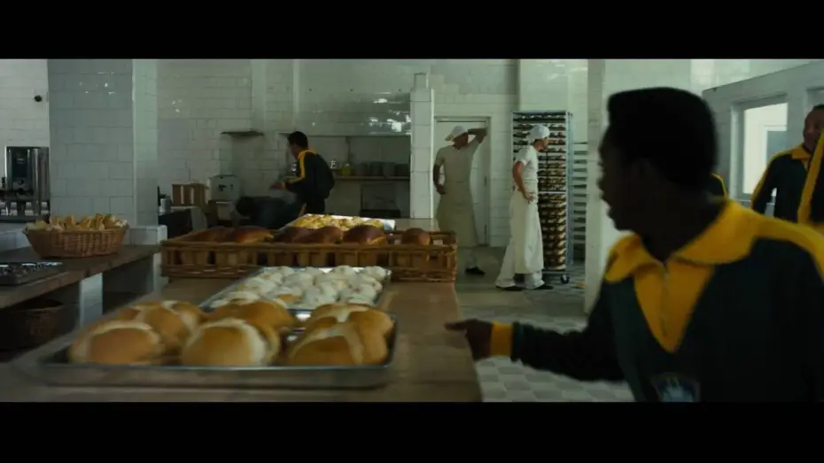Wideo do filmu Pele: Narodziny legendy — PELÉ - Extrait "Ginga en Suède" VF