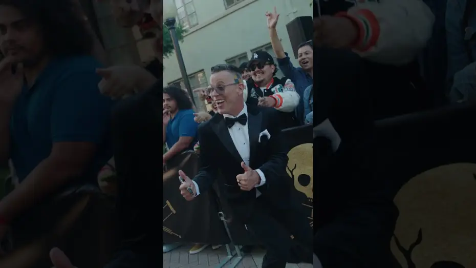 Wideo do filmu Untitled Jackass Film — LA Premiere Cast Run