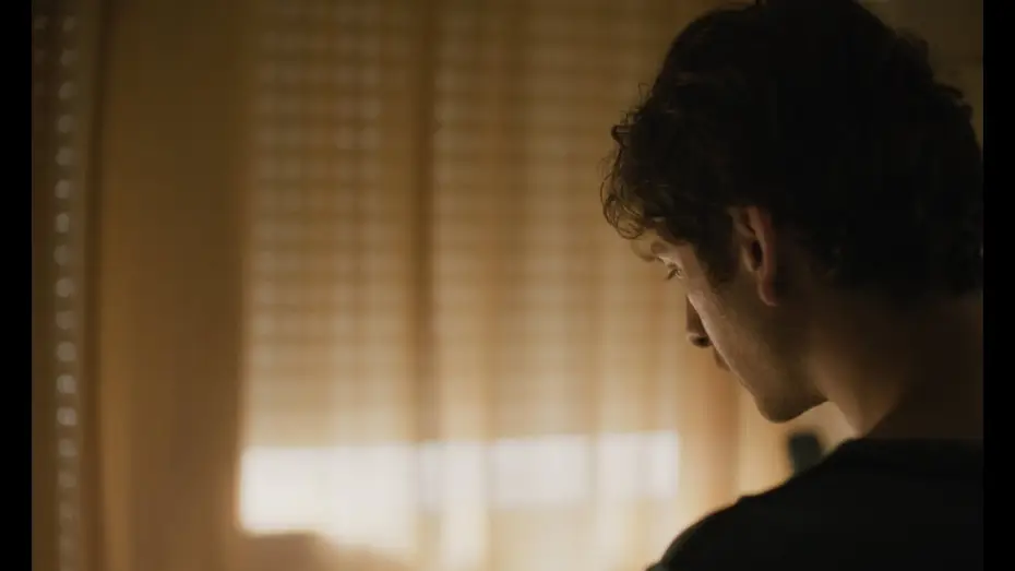Wideo do filmu Don't Let the Sun — Don't Let the Sun (2025) Official Teaser English