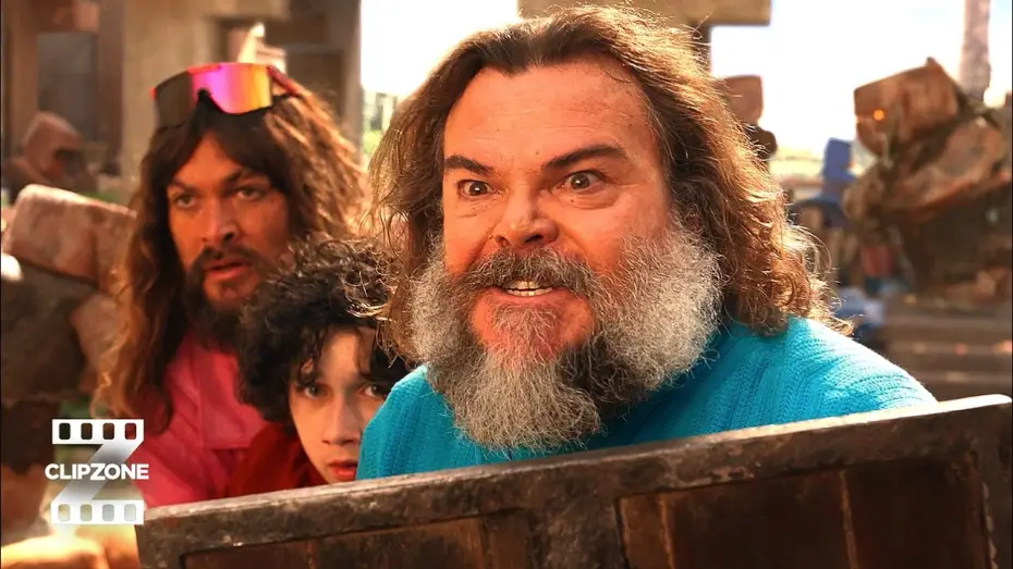 Wideo do filmu Minecraft. Film — Jack Black / Steve Leads the Village Escape