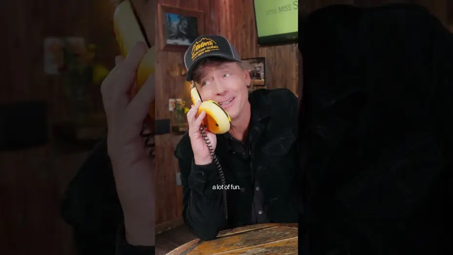 Wideo do filmu Mała Miss — On this call of Hamburger Hotline: Greg Kinnear leaves a message for...