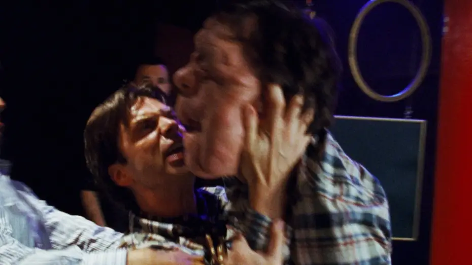 Wideo do filmu A Different Man — Edward Crashes The Play And Fights Oswald - Movie Clip