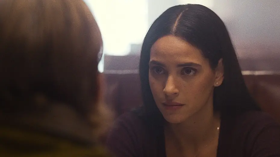 Wideo do filmu Hit Man — Gary & Madison First Meet