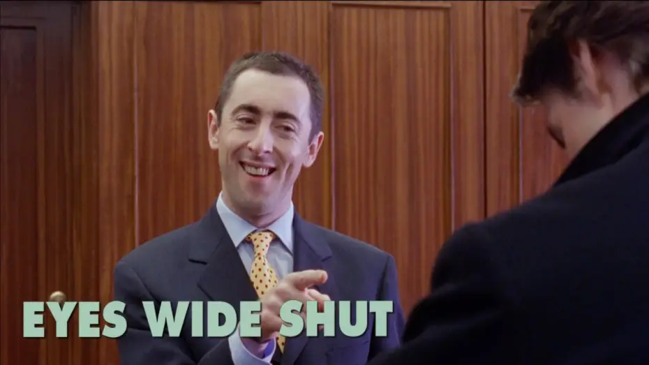 Wideo do filmu Oczy szeroko zamknięte — Hotel Desk Clerk