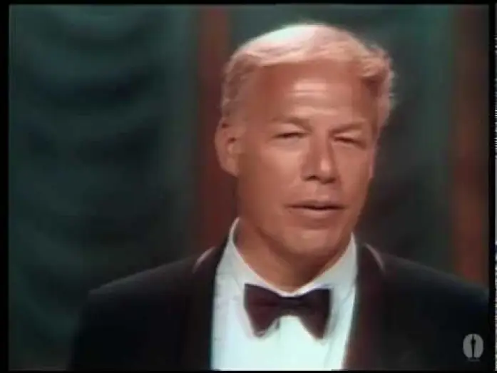 Wideo do filmu Nieugięty Luke — George Kennedy winning Best Supporting Actor