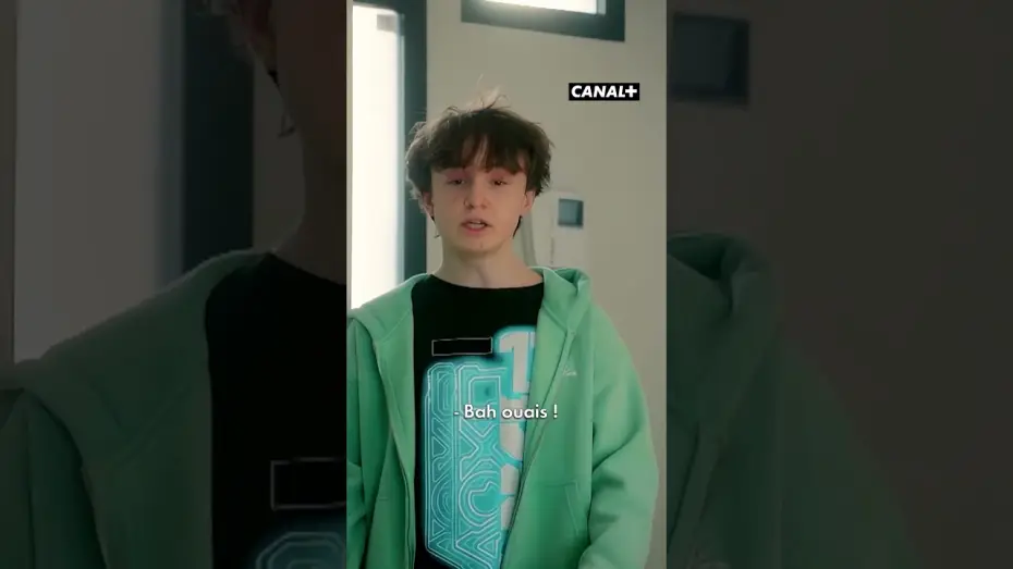 Wideo do filmu Tapis rouge à Groland — Un film bourré de rebondissements ! - "Tapis Rouge à Groland" le 23 mai sur CANAL+ #Humour #Groland