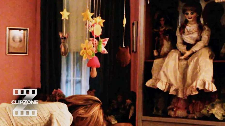 Wideo do filmu Annabelle — Attic Attack