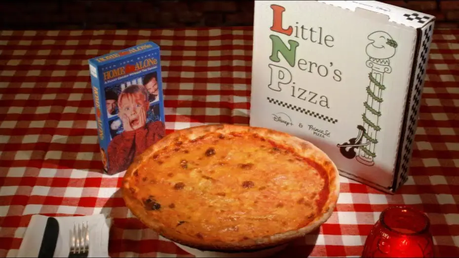 Wideo do filmu Kevin sam w domu — Visit Little Nero's Pizza for Home Alone's 35th Anniversary | Disney+ and Prince St. Pizza