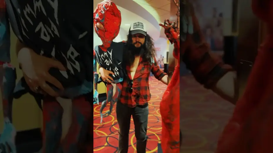 Wideo do filmu Jimmy and Stiggs — The Jimmy & Stiggs roadshow crash-landed in Madison/Lealand.