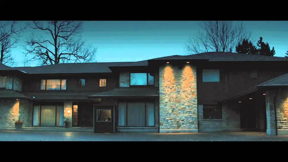 Wideo do filmu GirlHouse — GirlHouse Official Trailer (2015)