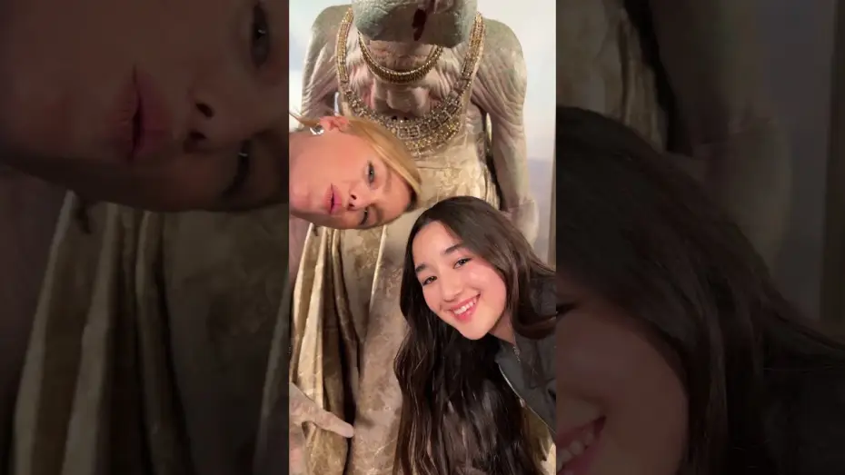 Wideo do filmu Supergirl — Just three intergalactic besties...