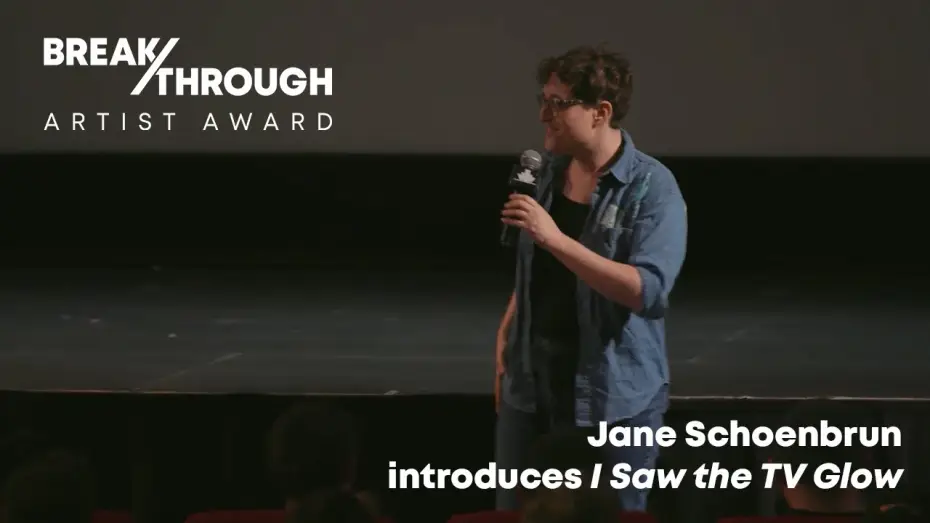 Wideo do filmu W blasku ekranu — Jane Schoenbrun introduces I Saw the TV Glow