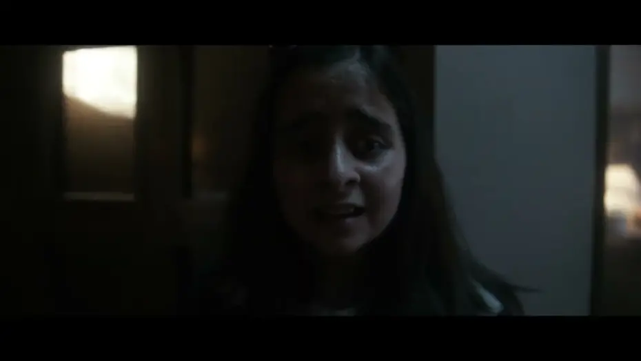 Wideo do filmu Stolik kawowy — UK Trailer