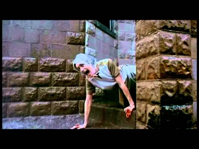 Wideo do filmu Alicjo, słodka Alicjo — Alice, Sweet Alice (1976) - Stairway Scene