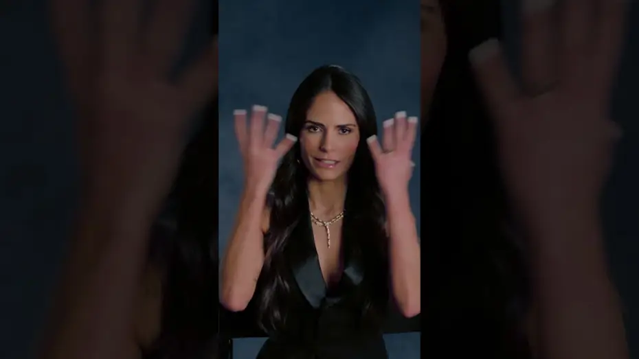 Wideo do filmu Zabójcze walentynki — Celebrating Jordana Brewster’s Birthday with a Gruesome Look at Her Character’s Death