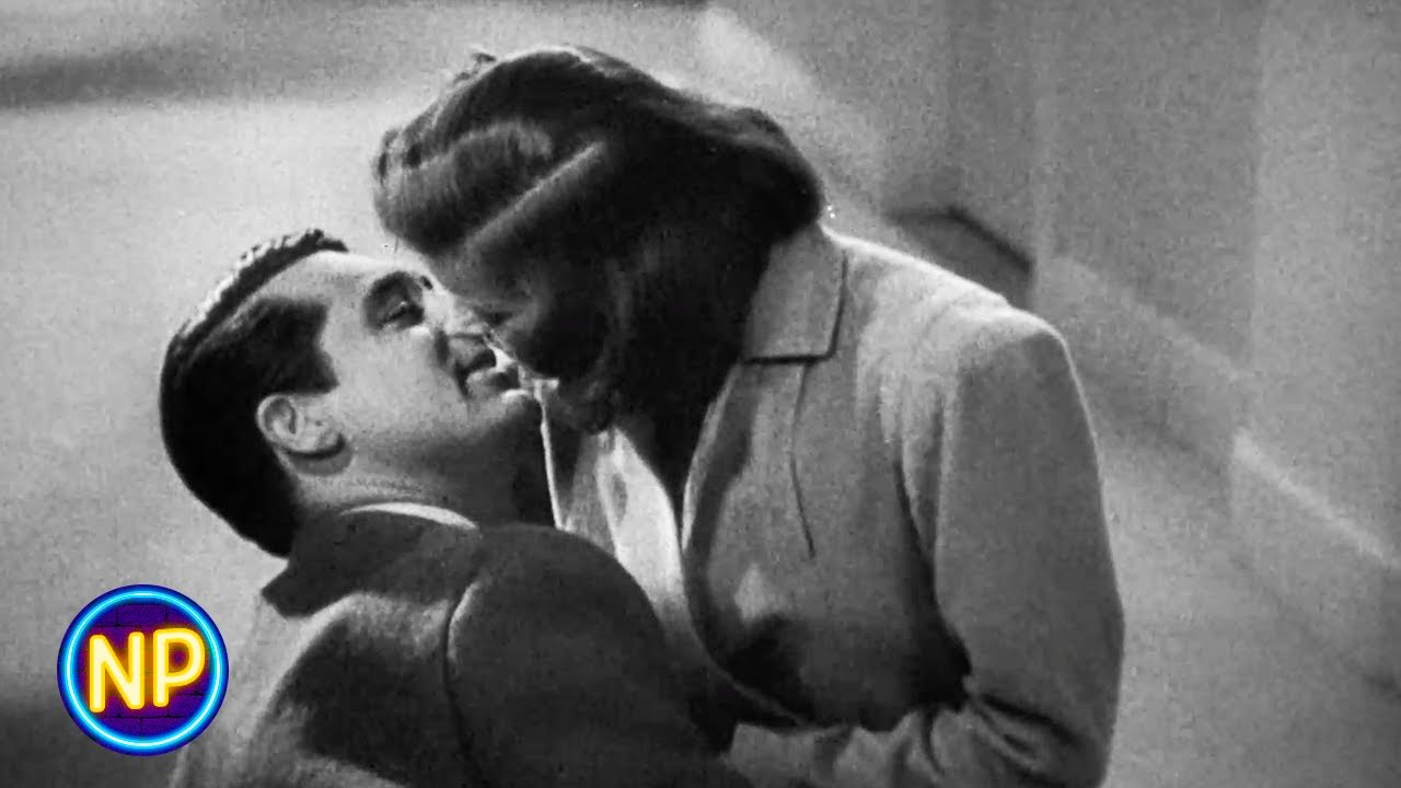 Wideo do filmu Wakacje — Ending Scene | Holiday (1938) | Now Playing