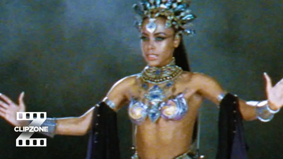 Wideo do filmu Królowa potępionych — Aaliyah's Vampire Battle