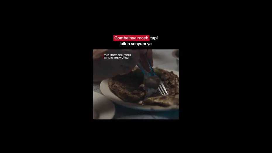 Wideo do filmu Najpiękniejsza dziewczyna na świecie — Skill Ngegombal Reza Rahadian Sambil Makan Ikan Bakar 👍 | The Most Beautiful Girl In The World