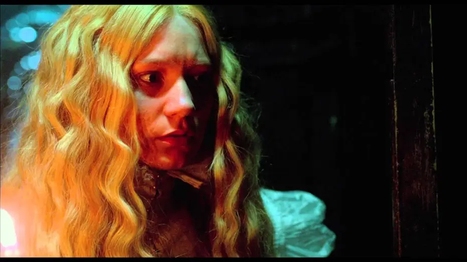 Wideo do filmu Crimson Peak. Wzgórze krwi — Edith Sees A Ghost