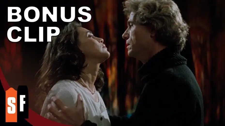 Wideo do filmu W paszczy szaleństwa — Bonus Clip: Actress Julie Carmen Discusses Dark Filming