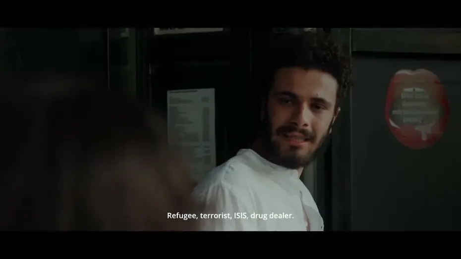 Wideo do filmu Inside the Box — Trailer „INSIDE THE BOX“ A short film directed by Yazan Alnakdali