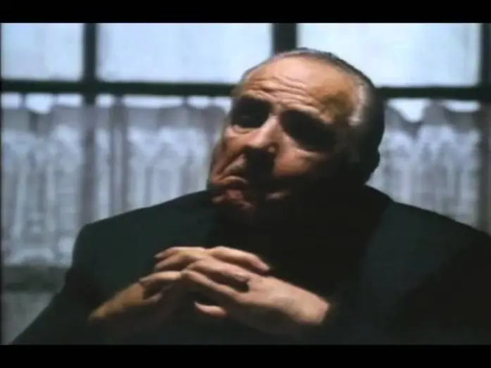Wideo do filmu Nowicjusz — The Freshman Trailer 1990