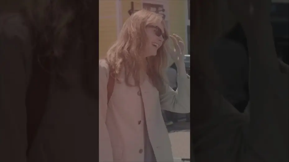 Wideo do filmu Kompletnie nieznany — Costumes