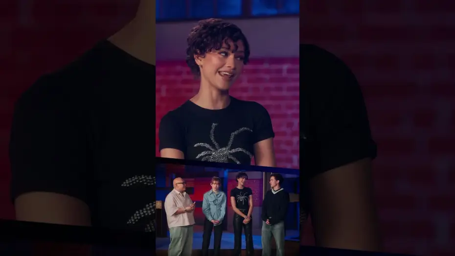Wideo do filmu Spider Man. Całkiem Nowy Dzień — Bit of a dramatic entrance…