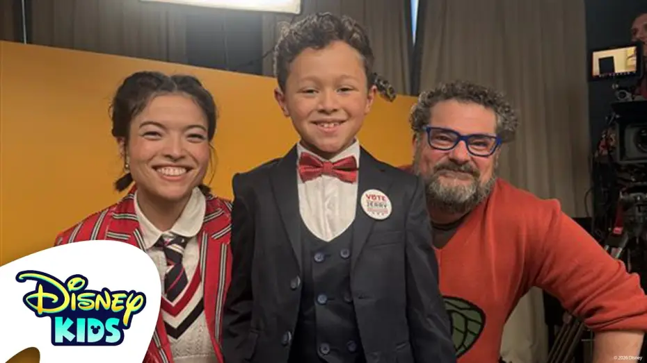 Wideo do filmu Hopnięci — Mini Mayor Jerry Interviews the Cast of Hoppers