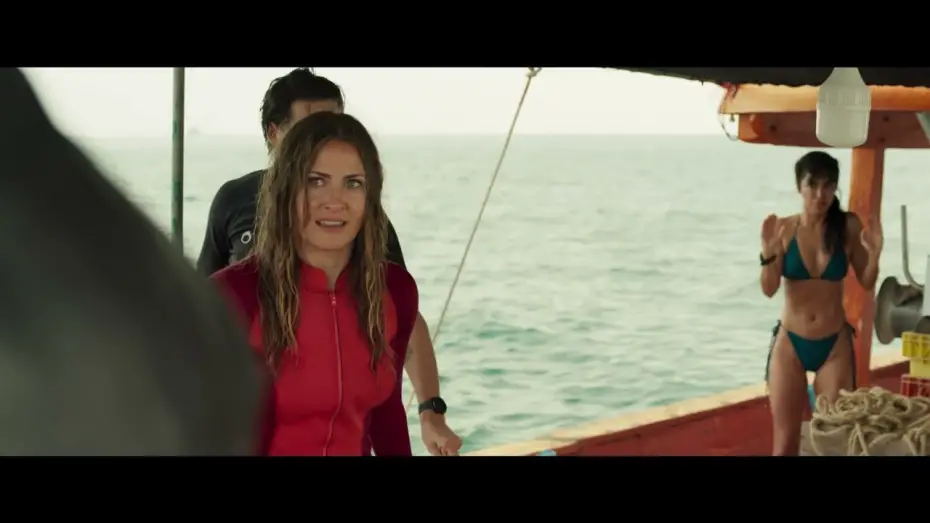 Wideo do filmu Into the Deep — Official Trailer