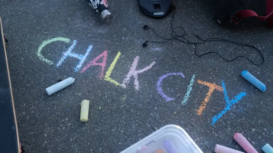 Wideo do filmu Chalk City — Chalk City [Official Trailer]