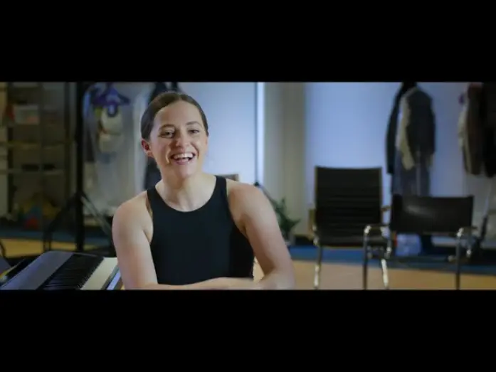 Wideo do filmu Wicked: na dobre — Universal Below-The-Line Trainee: Millie Davies