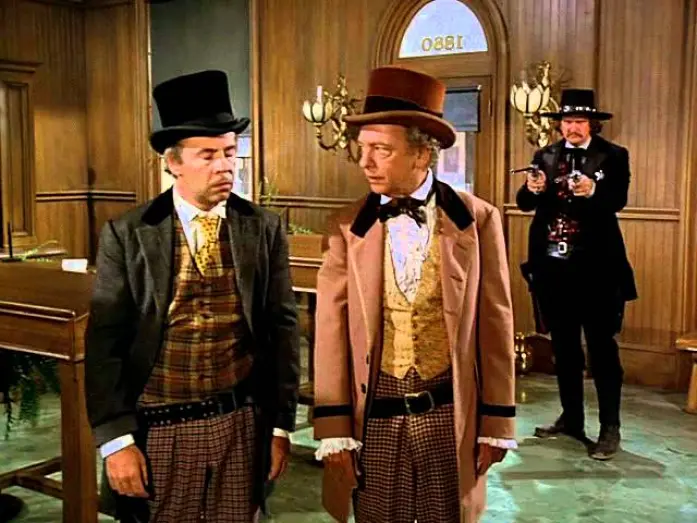 Wideo do filmu Pierogowa banda — The Apple Dumpling Gang Rides Again