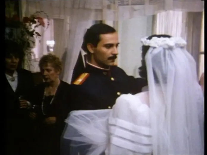 Wideo do filmu Pszczelarz — The Beekeeper (1986) | Official Trailer