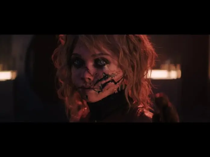 Wideo do filmu M3GAN 2.0 — M3GAN vs AMELIA