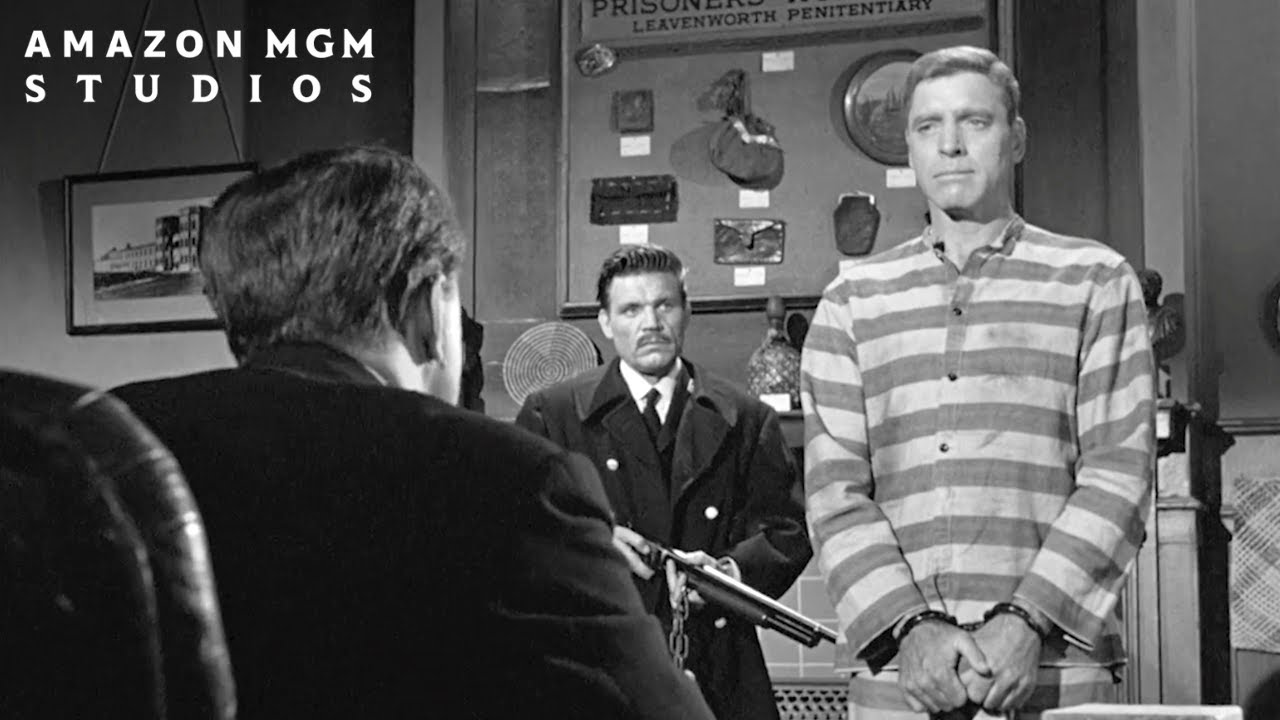 Wideo do filmu Ptasznik z Alcatraz — Stroud Goes To Alcatraz