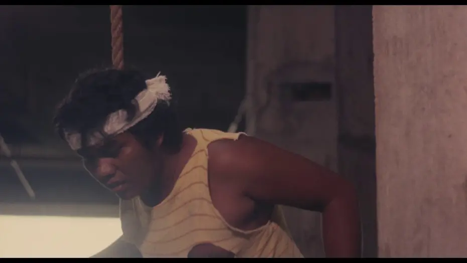 Wideo do filmu Maynila sa mga Kuko ng Liwanag — A Scene from MANILA IN THE CLAWS OF LIGHT