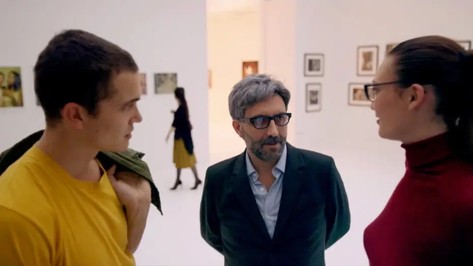 Wideo do filmu Love — Gallery