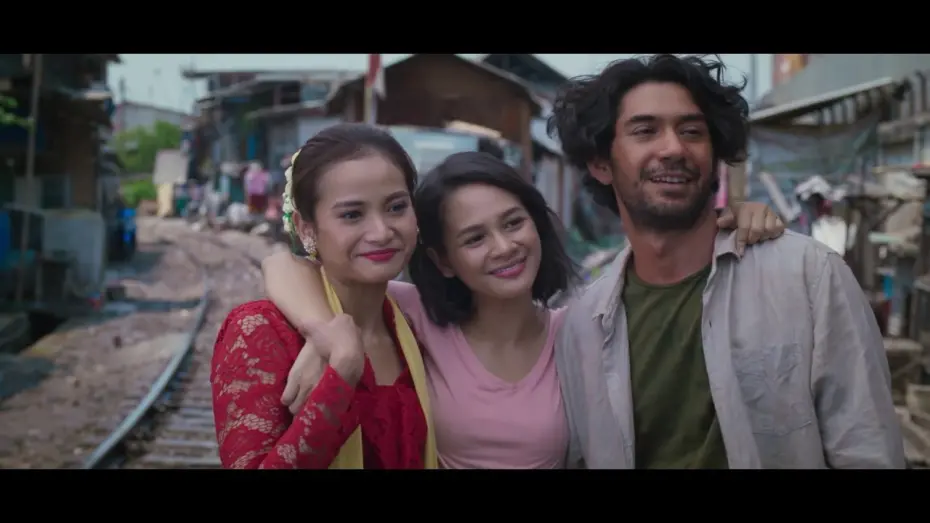 Wideo do filmu Surga di Bawah Langit — Official Trailer Film Surga di Bawah Langit