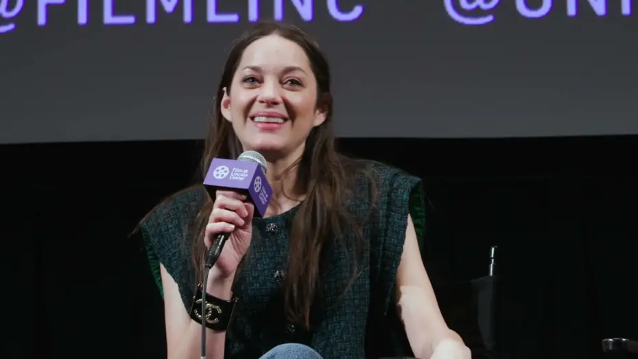 Wideo do filmu Little Girl Blue — Marion Cotillard and Mona Achache on Little Girl Blue