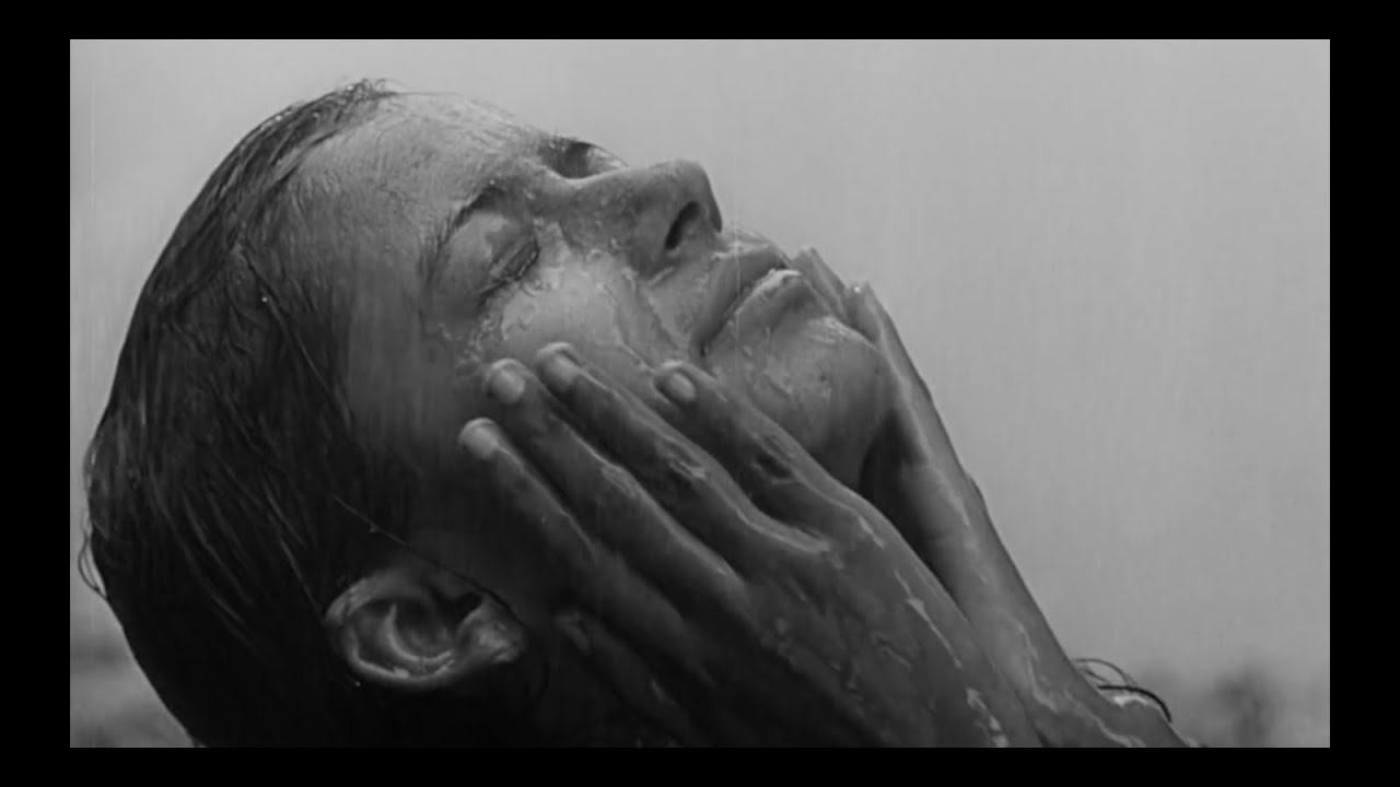 Wideo do filmu Droga do miasta — Advent of Monsoon in Pather Panchali - Iconic movie scene from Apu Trilogy by Satyajit Ray