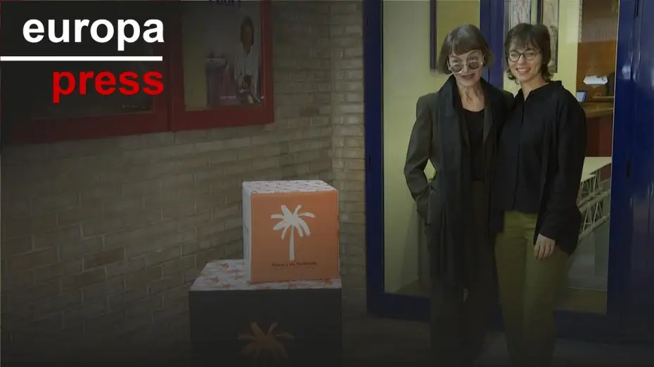 Wideo do filmu Un bany propi — La película valenciana 'Un bany propi' inaugura la Mostra de Cine de València
