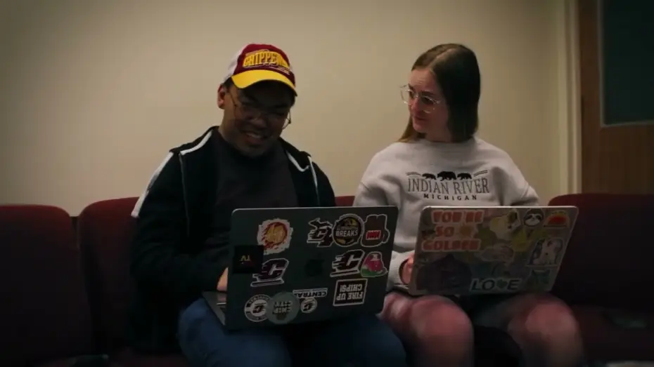 Wideo do filmu Senioritis Stirkes! 2: The Final Project — Senioritis Strikes Back! The Final Project Official Trailer | ThomasProductions