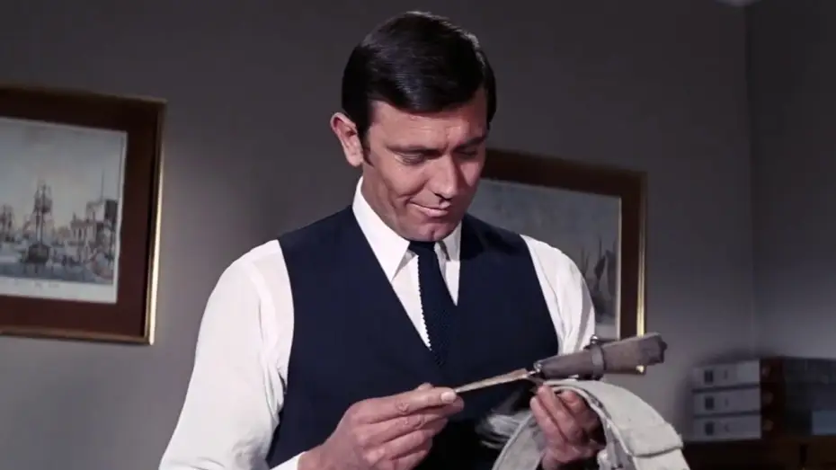 Wideo do filmu W tajnej służbie Jej Królewskiej Mości — 007 resigns from MI6