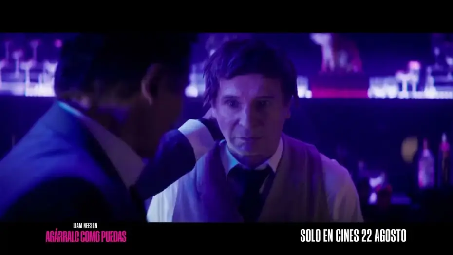 Wideo do filmu Naga broń — Chute de risa