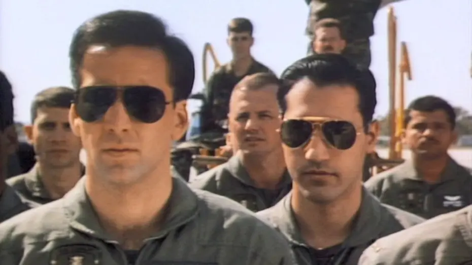 Wideo do filmu Ogniste ptaki — Fire Birds (1990) ORIGINAL TRAILER
