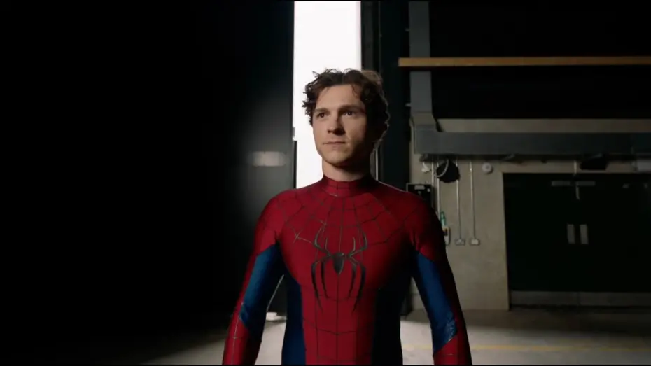 Wideo do filmu Spider Man. Całkiem Nowy Dzień — Tom Holland New Suit Reveal