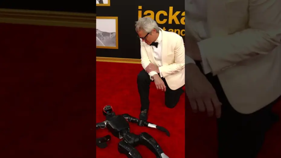 Wideo do filmu Untitled Jackass Film — Larry