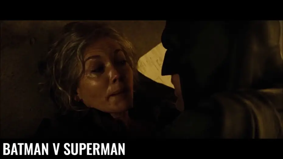 Wideo do filmu Batman v Superman: Świt sprawiedliwości — Batman V Superman - Scène culte - C'est votre fils qui m'envoie !