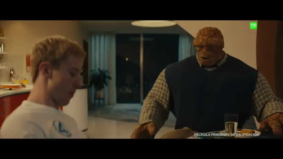 Wideo do filmu Fantastyczna 4. Pierwsze kroki — Escena en español: "Cena familiar"